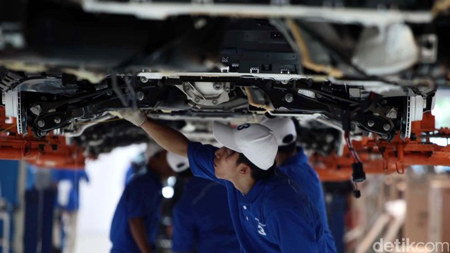 Kementerian Perindustrian akan menertibkan pengelola kawasan industri yang diketahui masih mengutip biaya sewa dalam dolar.