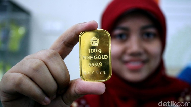 Emas termasuk instrumen investasi yang amat disarankan untuk Bunda. Hmm, kenapa ya?