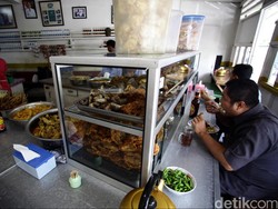 Jurus Warteg Cs Bertahan Kala Harga Bapok Meroket