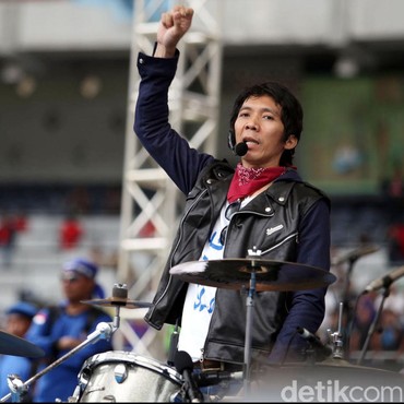 Lirik Lagu Salam M3tal - SLANK