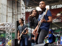 Lirik dan Chord Lagu Salam 2 Jari dari Slank
