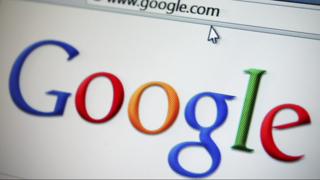 Pemerintah Spanyol mengesahkan undang-undang hak cipta yang membebankan biaya untuk agregasi konten online seperti Google News dan Yahoo News.