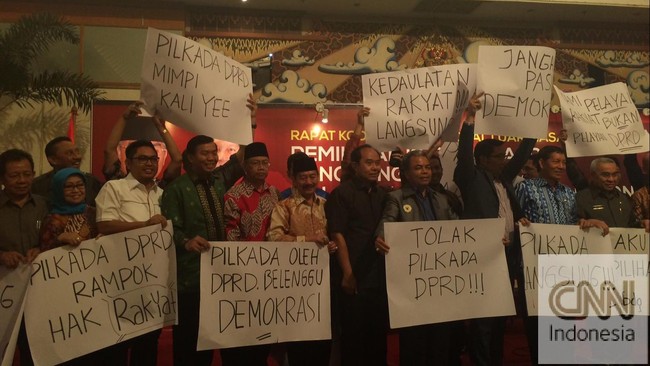 Presiden punya peluang untuk "mengendalikan" proses pembahasan undang-undang sejak awal. Presiden juga bisa memerintahkan &ldquo;tim pemerintah&rdquo; untuk memboikot atau berhenti di tengah jalan.