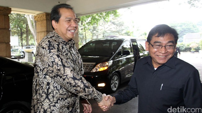 Produksi minyak dari blok Cepu pada 2015 hanya 165.000 barel per hari (bph). Sehingga lifting minyak nasional tahun depan diperkirakan hanya sebanyak 845 ribu barel atau tak mencapai target lifting yang dipatok DPR pada angka 900 ribu bph.