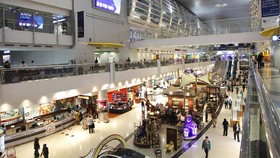 Bandara dengan Makanan yang 'Disuntik' Hormon Bahagia