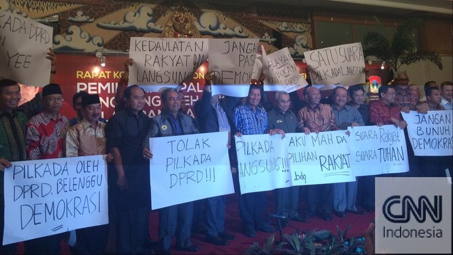 Wali Kota Bogor Bima Arya Sugiarto menolak pilkada langsung dihapuskan. Ketua Dewan Pimpinan PAN itu tak sepakat dengan sikap partainya yang ingin kepala daerah dipilih DPRD.