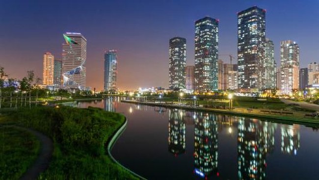 Satu hal yang kerap ditunggu dari satu ajang olahraga skala besar adalah suguhan yang ditampilkan tuan rumah pada pesta pembukaan. Di Incheon, Korea Selatan menebar virus K-Pop.