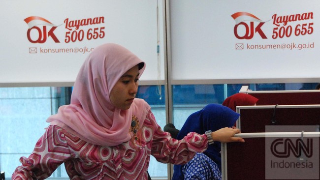 Hasil survei OJK menyebut, akses layanan (inklusi) keuangan telah mencapai 67,8 persen, tetapi pemahaman (literasi) keuangan baru sekitar 29,7 persen.