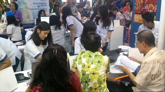 Banyak fasilitas dan kemudahan yang diberikan oleh bank bagi pemilik travel card untuk membeli tiket pesawat maupun moda transportasi lain.