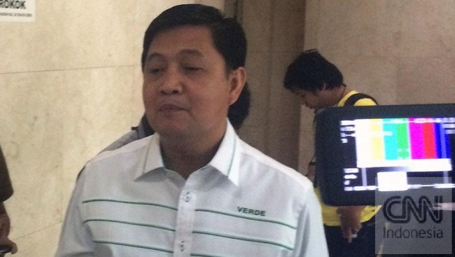 Menkumham baru, Yasonna Laoly, mengesahkan hasil muktamar kubu Romahurmuziy yang mengukuhkan Romy sebagai Ketua Umum PPP. Kubu Suryadharma tak terima.