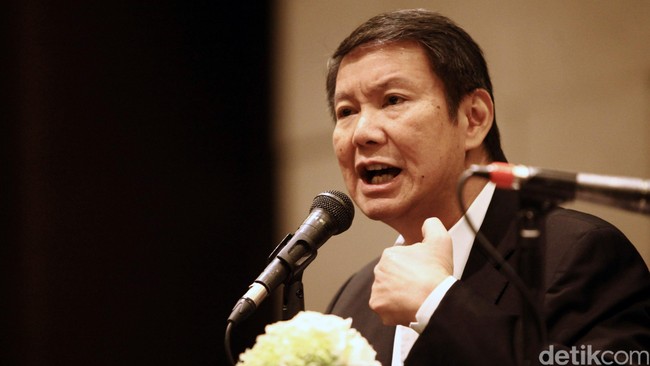 Kemungkinan Koalisi Merah Putih merevisi undang-undang dinilai sangat tinggi mengingat dominasinya di Dewan Perwakilan Rakyat dengan menduduki posisi pimpinan.