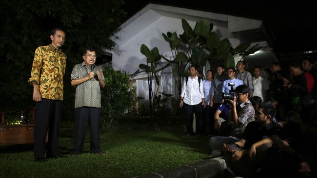 Duta Besar Republik Federal Jerman untuk Republik Indonesia, Timor Leste dan ASEAN, Dr. Georg Witschel, mengunjungi presiden terpilih Jokowi.