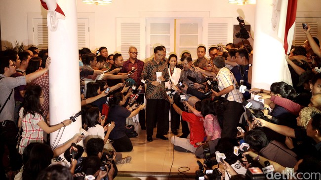 Dalam komposisi kantor kepresidennya, Presiden terpilih Joko Widodo berencana menghapus Unit Kerja Presiden Bidang Pengawasan dan Pengendalian Pembangunan.