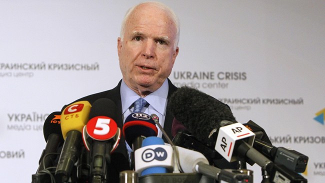 Senator Senior John McCain menilai terbentuknya berbagai kelompok militan di Irak dan Suriah adalah akibat Obama menarik mundur pasukan AS pada 2011 lalu.