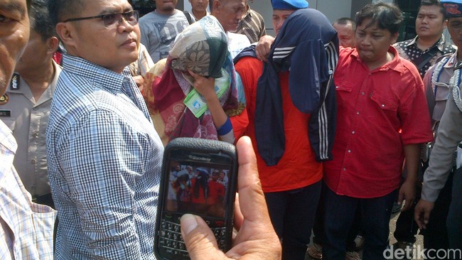 Pelaku pembunuhan Ade Sara menyatakan siap bertanggung jawab setelah pengajuan keberatannya ditolak oleh majelis hakim.&nbsp;