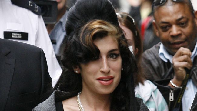 Film dokumenter baru tentang Amy Winehouse yang berjudul Amy: The Girl Behind The Name seharusnya dapat membuat malu orang yang membunuhnya.