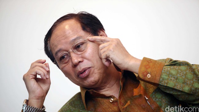 Menteri Perumahan Rakyat Djan Faridz telah melaporkan 60 pengembang ke Kejaksaan dan Polri karena diduga melanggar. Djan juga konsultasi ke KPK terkait itu.