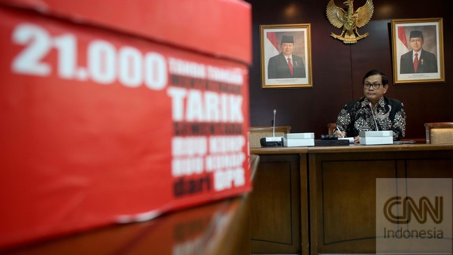 Wakil Ketua Komisi III DPR RI Trimedya Pandjaitan mengatakan tak optimis karena substansinya berat.