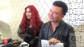 Polisi Sita Ekstasi hingga Ganja dari Fotografer Jerry Aurum
