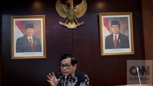 "Kalau (lobi) terbuka begini tidak seru. Yang tertutup yang seru. Lobi selalu membuahkan hasil," kata Pramono.