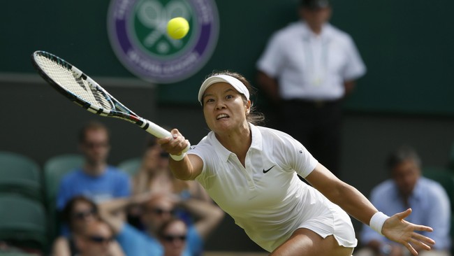 Satu-satunya peraih Grand Slam dari Asia, Li Na, mengumumkan pengunduran dirinya dari dunia tenis, dikarenakan cedera lutut berkepanjangan yang menderanya, Jumat (19/9).