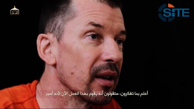 Jurnalis foto asal Inggris yang hilang selama dua tahun, John Cantlie, muncul dalam video yang dirilis kelompok militan ISIS, pada Senin (9/2).