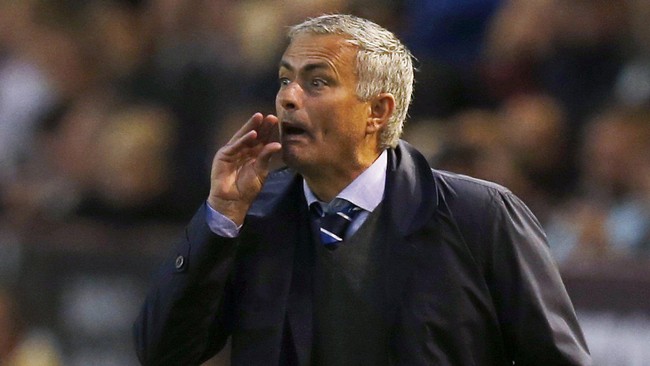 Mourinho akan berusaha mengakhiri rekor buruk saat Chelsea bertandang ke St James Park untuk melawan Newcastle pada lanjutan Liga Primer Inggris, Sabtu (6/12).