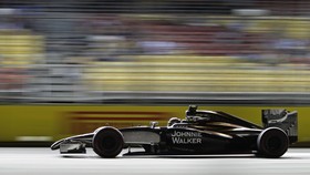 Hugo Boss Pindah dari McLaren ke Mercedes