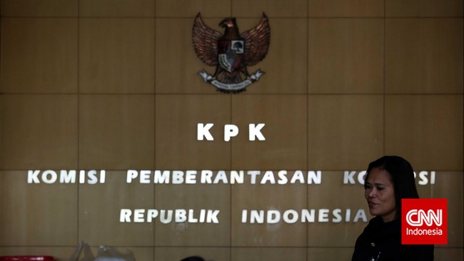 KPK melakukan pemanggilan ulang karena Ilham mangkir saat melakukan pemeriksaan perdana pada, Rabu (24/6) lalu. 