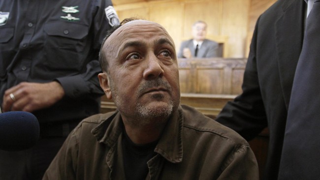 Merespons seruan Marwan Barghouti, ratusan tahanan asal Palestina di Israel melakukan aksi mogok makan untuk memprotes perlakuan sewenang-wenang oleh otoritas.