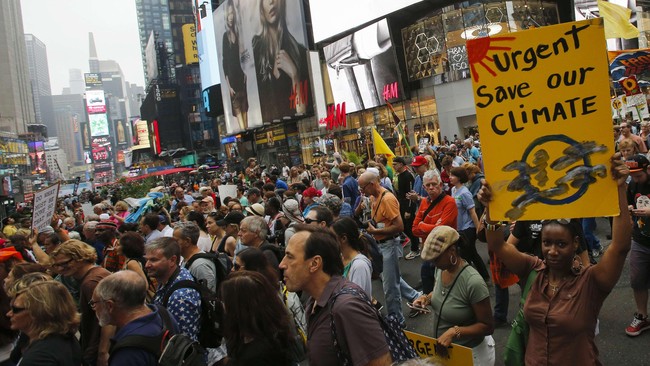 Ratusan ribu orang di seluruh dunia, mulai dari Suriah hingga New York, menyuarakan kepedulian terhadap bahaya perubahan iklim yang tengah terjadi.