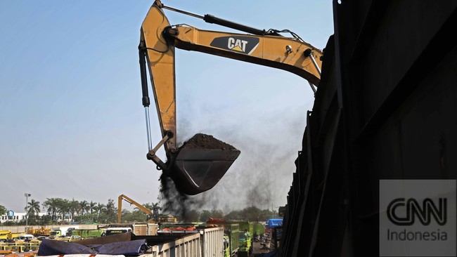 Berdasarkan data yang dirilis&nbsp;Koordinasi dan Supervisi bidang mineral dan batubara, sedikitnya ada empat ribu izin usaha pertambangan yang bermasalah.