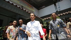 Jokowi Jenguk Cornelis Lay, RS Bros Disterilkan