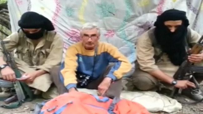 Pendukung ISIS Culik Warga Perancis Herve Gourdel, seorang pemandu pendaki gunung asal Perancis diculik kelompok pendukung ISIS di Afrika Utara, Tentara Khalifah, di pengunungan Aljazair.