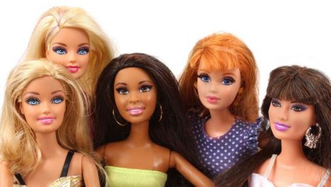 &ldquo;Barbie meminta maaf.&rdquo; Kalimat itu tertulis di halaman Facebook Barbie.