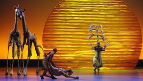 Air Mata Bahagia Para Pecinta Teater Musikal