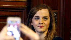 Emma Watson Akan Jatuh Cinta pada Si Buruk Rupa