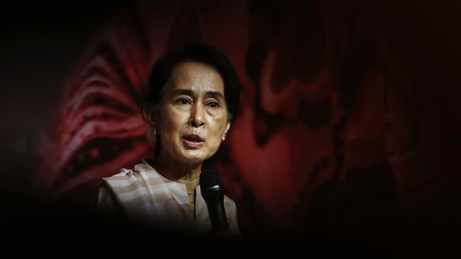 Seorang perwira militer Myanmar dijatuhi hukuman penjara karena menandatangani petisi mengurangi peran militer dalam panggung politik negara itu.&nbsp;