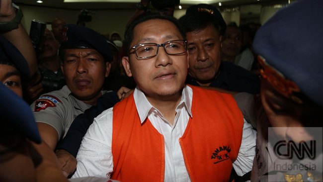 Majelis hakim&nbsp;Pengadilan Tindak Pidana Korupsi menjatuhi hukuman selama delapan tahun penjara bagi bekas Ketua Umum Partai Demokrat, Anas Urbaningrum.