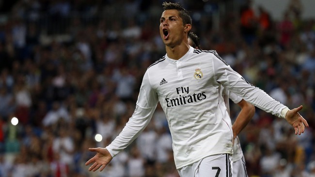 Setelah mencetak hattrick pada akhir pekan lalu, Cristiano Ronaldo kembali tunjukkan performa maksimal. Ia menyarangkan empat gol dalam lanjutan La Liga.