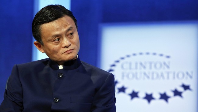 Alibaba Group mengakuisisi South China Morning Post senilai US$ 266 juta. Langkah ini dikhawatirkan kemerdekaan editorial, tetapi Alibaba membantahnya.