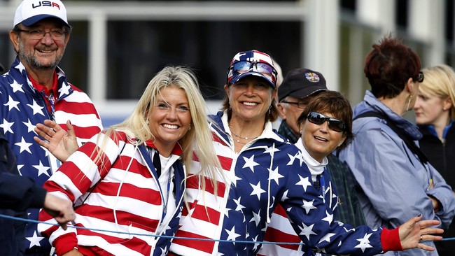 Anggota tim golf Amerika Serikat mengkritik sang kapten lantaran dianggap menjadi penyebab kekalahan Negeri Paman Sam itu dari Eropa di ajang Piala Ryder 2014.