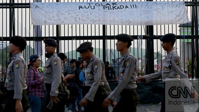 Kalangan pendukung Prabowo Subianto yang mendukung pilkada tidak langsung hanya 10 persen, sedangkan sebanyak 78 persen mendukung pilkada langsung.