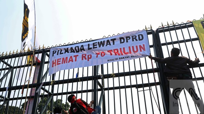 Beberapa fraksi memberikan catatan dari mulai mekanisme penanganan sengketa hingga uji publik calon kepada daerah.