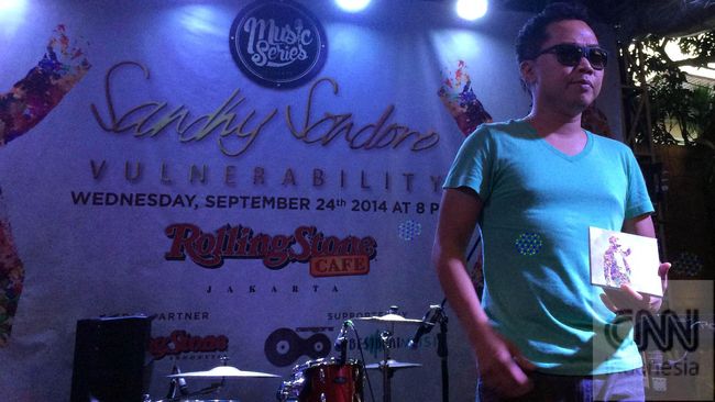 "Go internasional is if your music or your song are played in the radio in the certain country," kata Sandhy Sondoro.