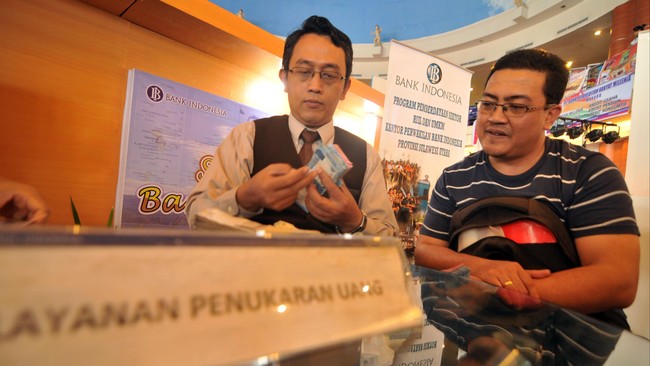 Asosiasi Pengelola Pusat Belanja Indonesia berharap agar pemerintahan baru mampu mendorong kembali menggeliatnya sektor ritel di dalam negeri.