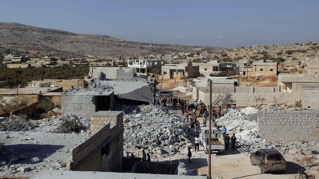 Pemerintah Suriah dilaporkan oleh kelompok aktivis menyerang Raqqa, ibu kota ISIS, lewat serangan udara.