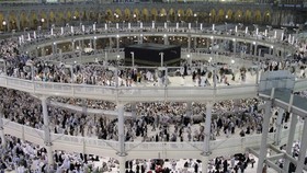 Iran Larang Warganya Beribadah Umrah ke Saudi