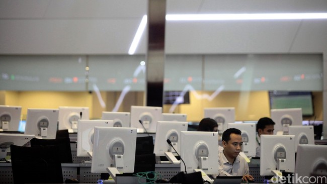 Pemerintah Republik Indonesia melakukan penerbitan Obligasi Negara Ritel (ORI) seri ORI011 dengan kupon 8.50 persen. Jangka waktu untuk investasi ORI ini selama tiga tahun tahun.&nbsp;
