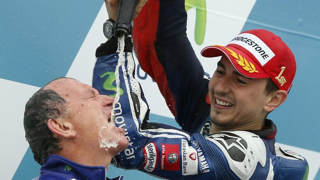 Jorge Lorenzo akan meninggalkan kepala mekanik yang mendampinginya selama di MotoGP, Ramon Forcada. Forcada tak akan ikut Lorenzo ke Ducati.